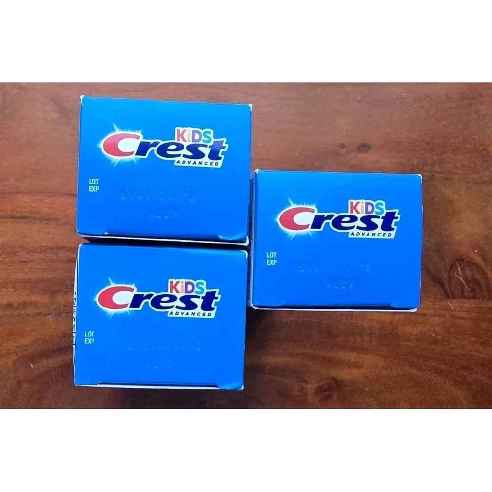 Crest‎ Kids Advanced Color Changing Toothpaste Fluoride 4.2 oz Pack of 3